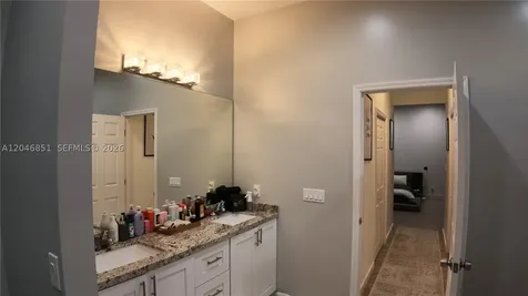 1831 SW 48th Avenue West Park FL 33023