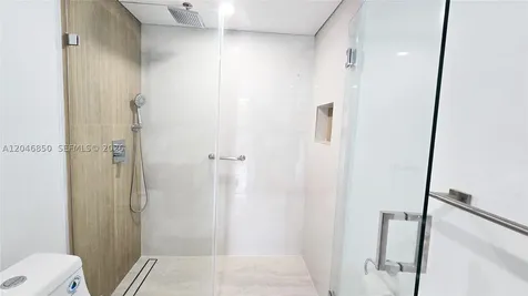 9682 Fontainebleau Boulevard Miami FL 33172