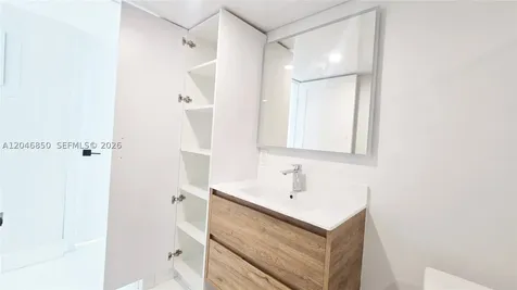 9682 Fontainebleau Boulevard Miami FL 33172