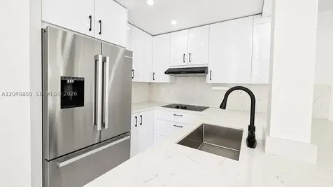 9682 Fontainebleau Boulevard Miami FL 33172