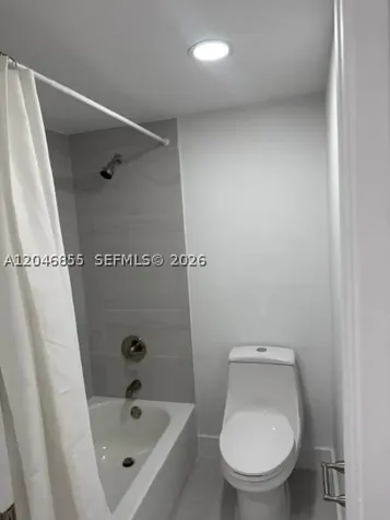 17021 N Bay Road Sunny Isles Beach FL 33160