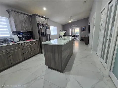 2727 W 70th Street Hialeah FL 33016