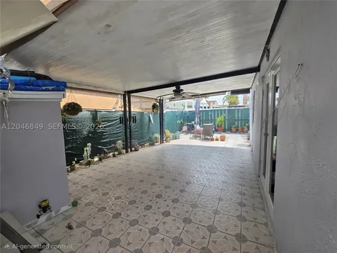 2727 W 70th Street Hialeah FL 33016