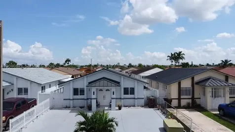2727 W 70th Street Hialeah FL 33016