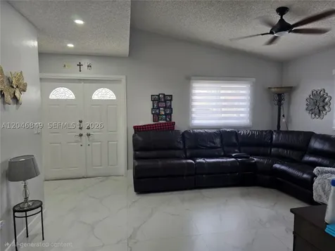 2727 W 70th Street Hialeah FL 33016