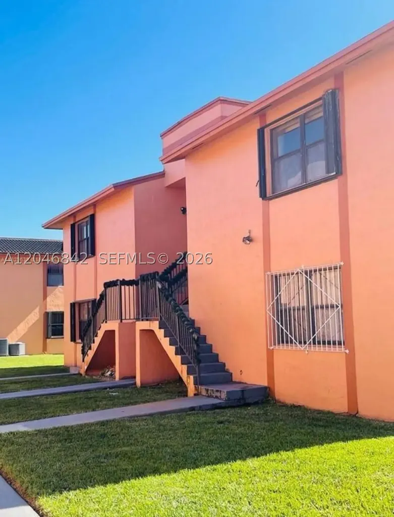 6395 W 27th Court Hialeah FL 33016