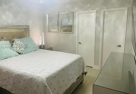 6395 W 27th Court Hialeah FL 33016
