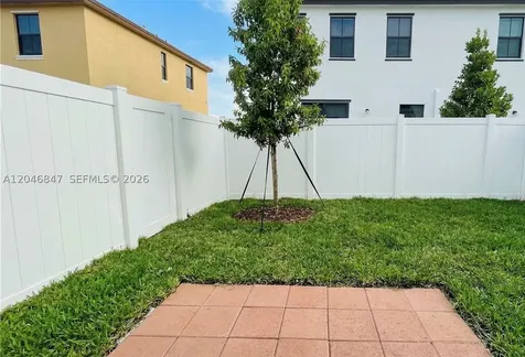3338 W 112th Street Hialeah FL 33018