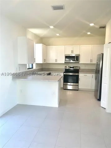 3338 W 112th Street Hialeah FL 33018
