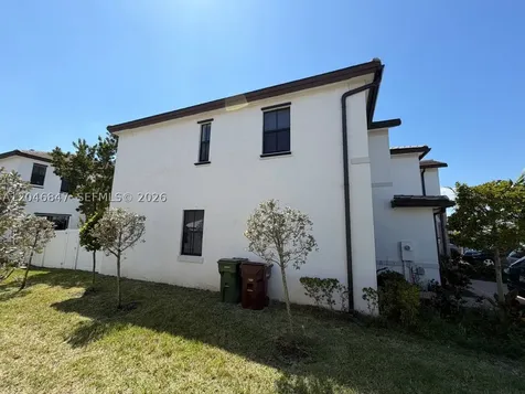 3338 W 112th Street Hialeah FL 33018