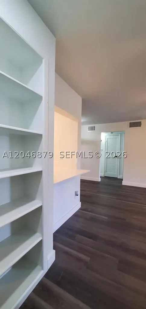 927 Riverside Drive Coral Springs FL 33071