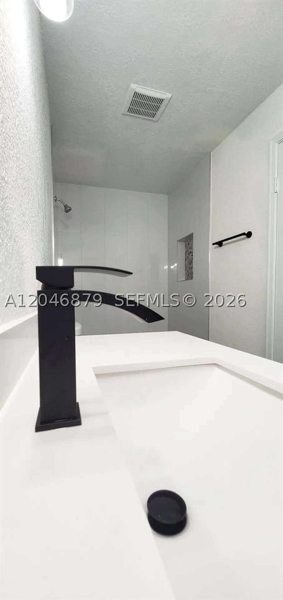927 Riverside Drive Coral Springs FL 33071