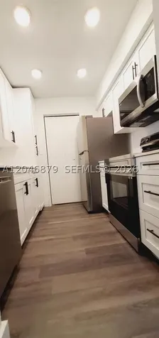 927 Riverside Drive Coral Springs FL 33071