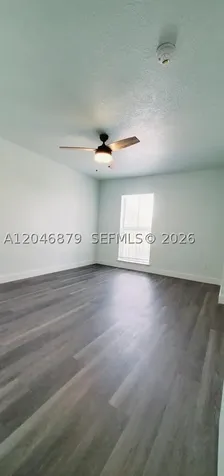 927 Riverside Drive Coral Springs FL 33071