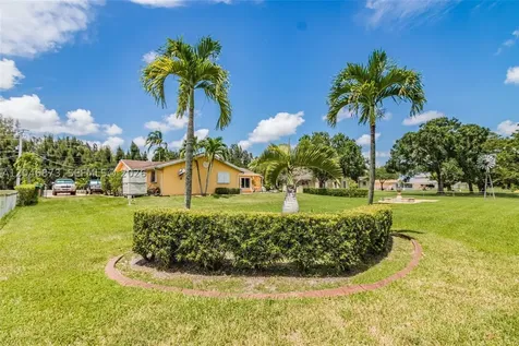 13450 SW 26th Street Davie FL 33325