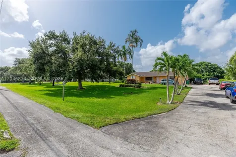 13450 SW 26th Street Davie FL 33325