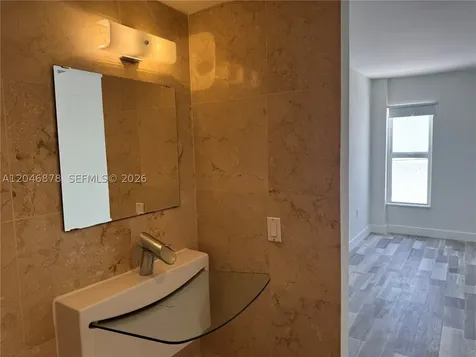 1345 West Avenue Miami Beach FL 33139
