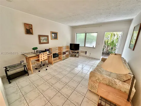 8132 Harding Avenue Miami Beach FL 33141