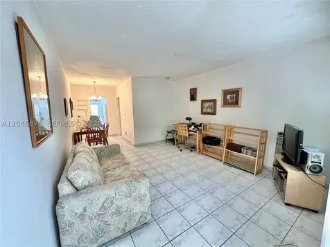 8132 Harding Avenue Miami Beach FL 33141