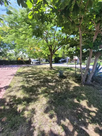1132 Moffett Street Hallandale Beach FL 33009