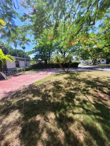 1132 Moffett Street Hallandale Beach FL 33009