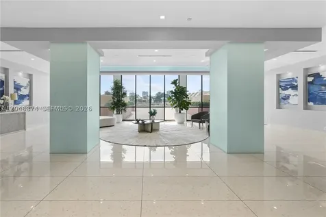 20301 W Country Club Drive Aventura FL 33180