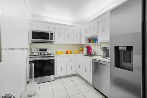 20301 W Country Club Drive Aventura FL 33180