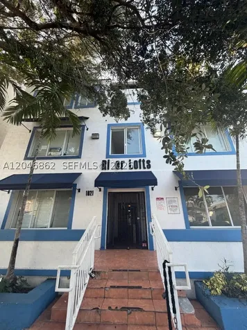 1021 NW 3rd Street Miami FL 33128