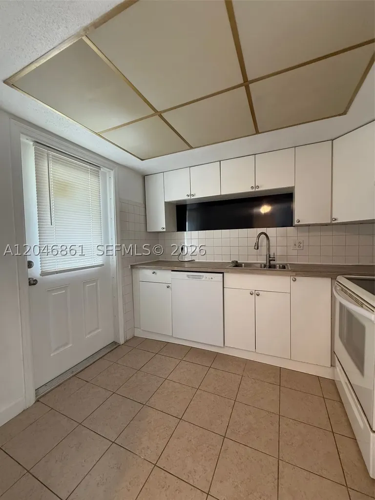 3300 NE 10th Terrace Pompano Beach FL 33064