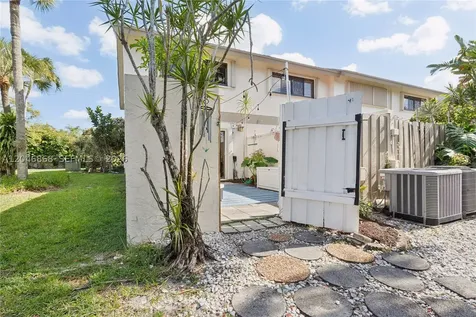 3050 S Oakland Forest Drive Oakland Park FL 33309