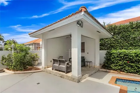 16048 NW 82nd Place Miami Lakes FL 33016