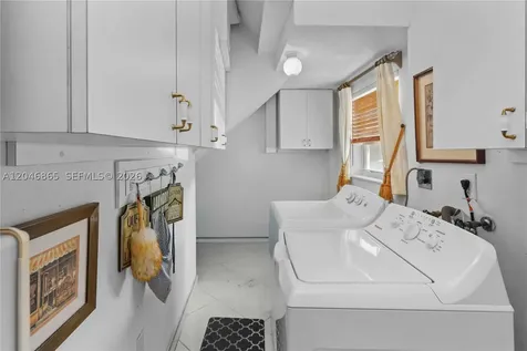 16048 NW 82nd Place Miami Lakes FL 33016