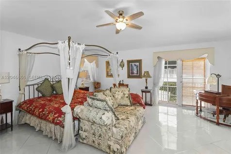 16048 NW 82nd Place Miami Lakes FL 33016