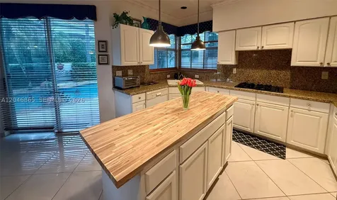 16048 NW 82nd Place Miami Lakes FL 33016