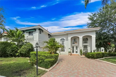 16048 NW 82nd Place Miami Lakes FL 33016