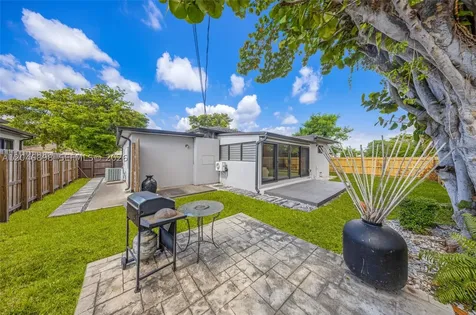 6541 SW 18th Street West Miami FL 33155