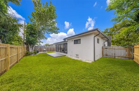 6541 SW 18th Street West Miami FL 33155