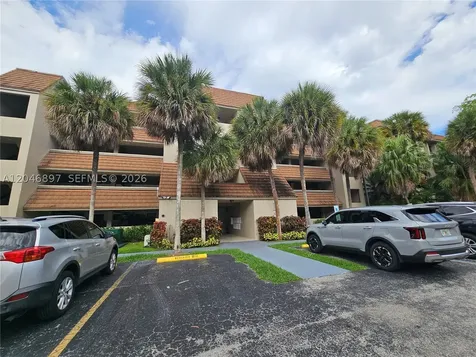 461 Ives Dairy Road Miami FL 33179