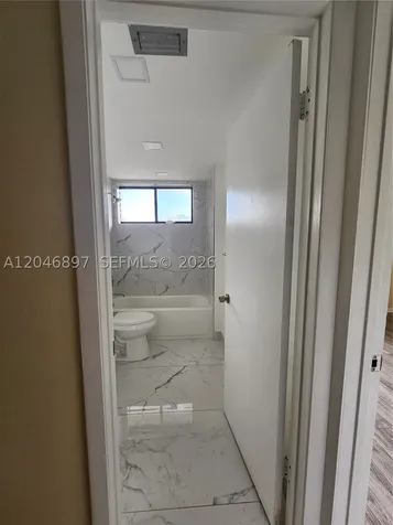 461 Ives Dairy Road Miami FL 33179