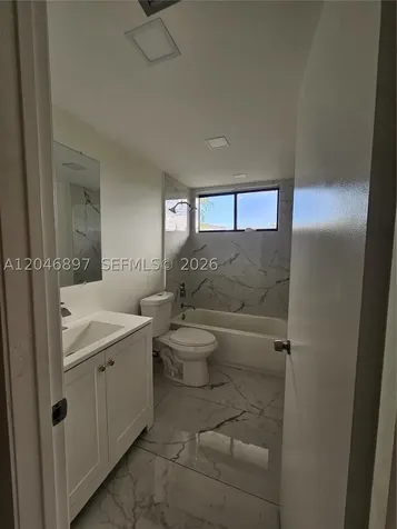 461 Ives Dairy Road Miami FL 33179