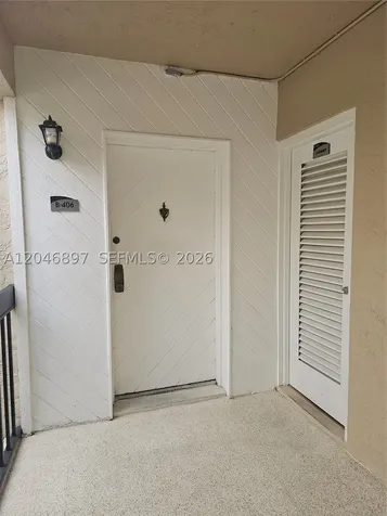 461 Ives Dairy Road Miami FL 33179