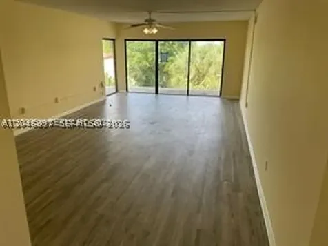 461 Ives Dairy Road Miami FL 33179