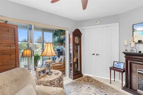 10160 NW 24th Place Sunrise FL 33322