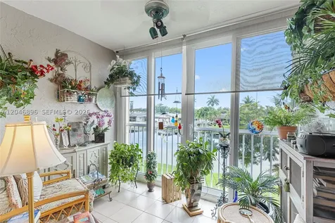 10160 NW 24th Place Sunrise FL 33322