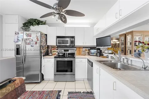 10160 NW 24th Place Sunrise FL 33322