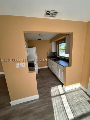 6810 NW 28th Street Sunrise FL 33313