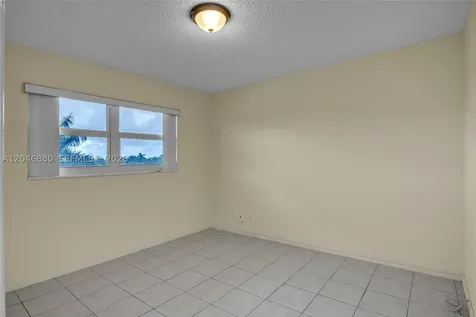1000 NE 14th Avenue Hallandale Beach FL 33009