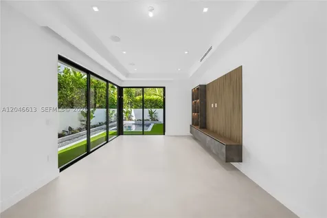 2710 S Le Jeune Road Coral Gables FL 33134