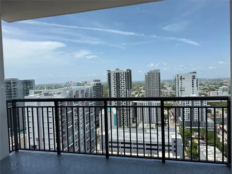 999 SW 1st Avenue Miami FL 33130