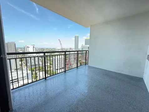 999 SW 1st Avenue Miami FL 33130